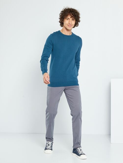 Pantalón slim 5 bolsillos de sarga - GRIS - Kiabi - 12.00€