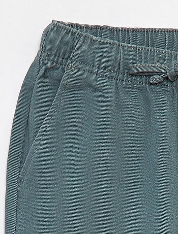 Pantalón slim con cintura ajustable