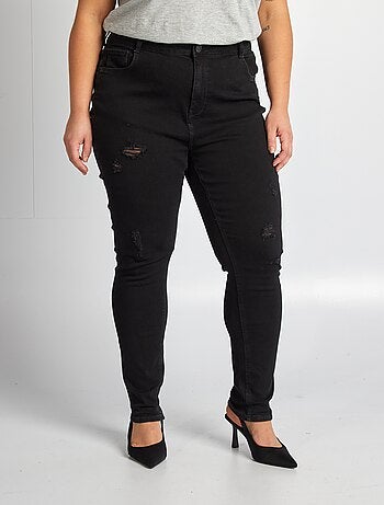 Pantalón slim elástico