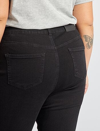 Pantalón slim elástico