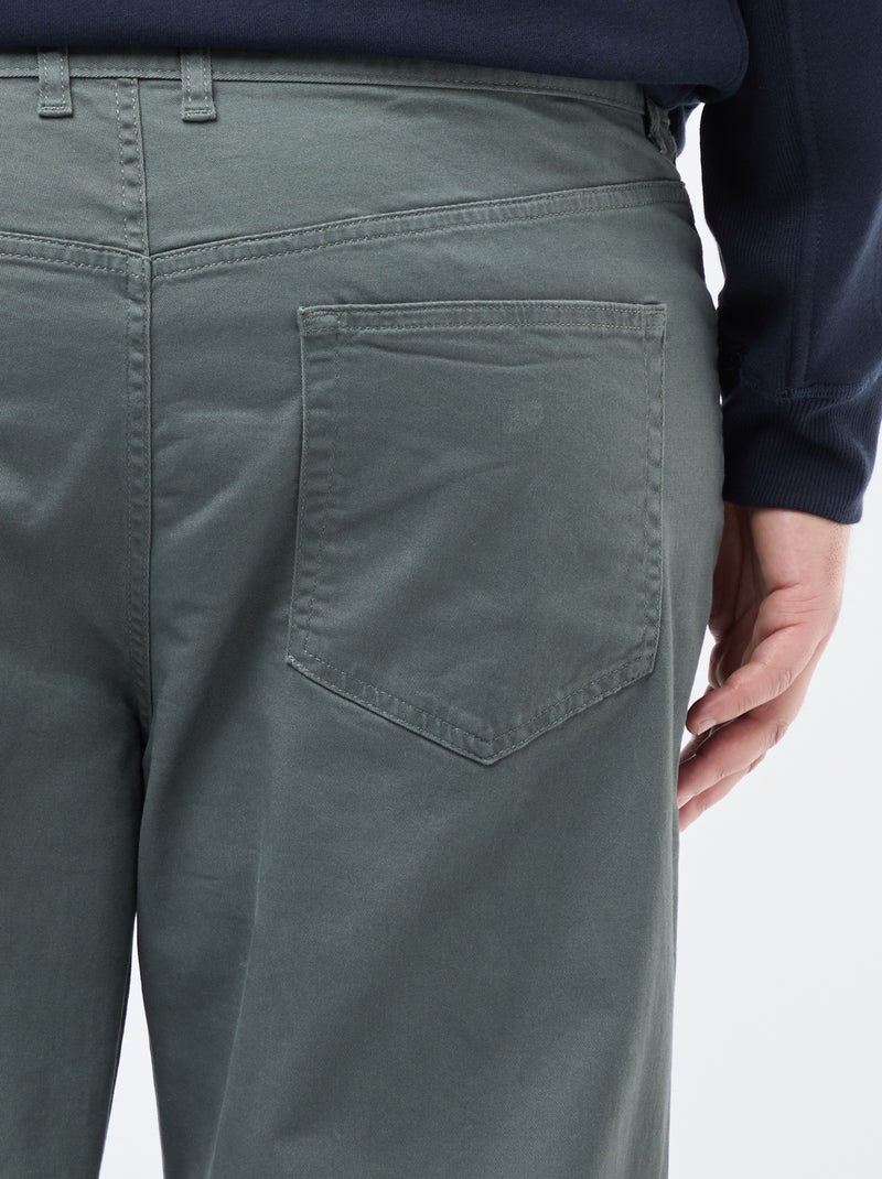 Pantalón slim L30 Verde - Kiabi