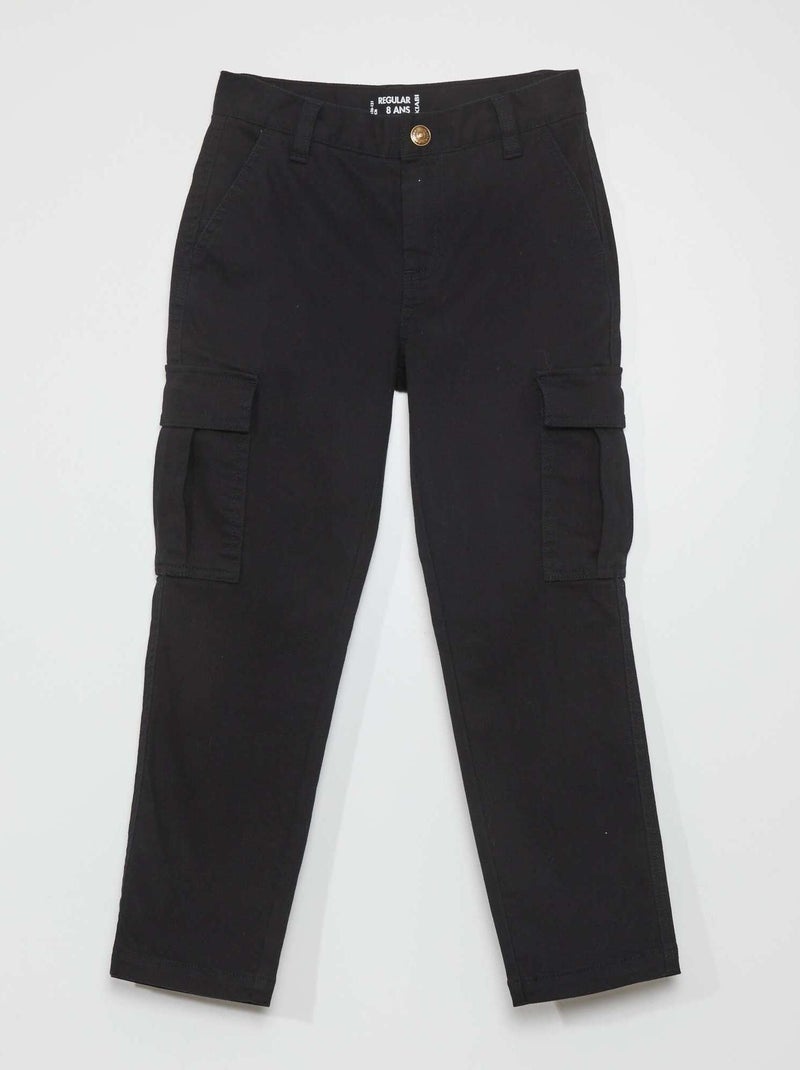 Pantalón slimfit con bolsillos negro - Kiabi