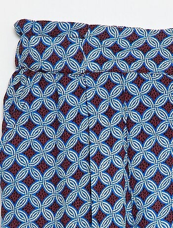 Pantalón smart ligero con estampado wax