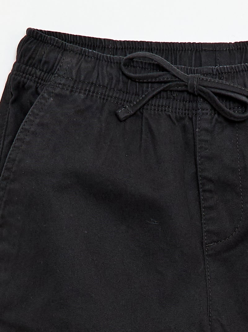 Pantalón stretch liso multibolsillos Negro - Kiabi