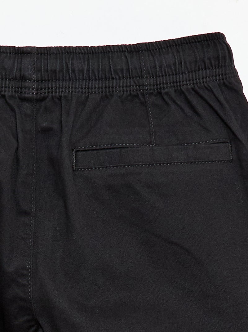 Pantalón stretch liso multibolsillos Negro - Kiabi