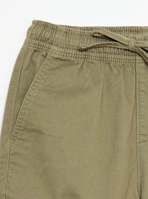 Pantalón stretch liso multibolsillos - Kiabi