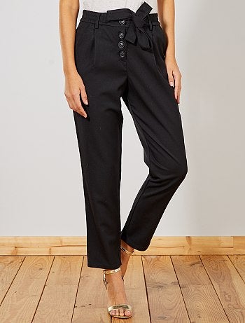 Pantalón tapered con cinturón - Kiabi