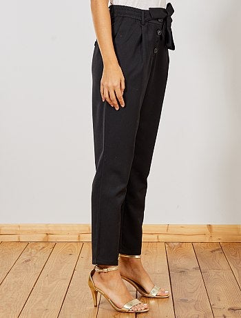 Pantalón tapered con cinturón - Kiabi