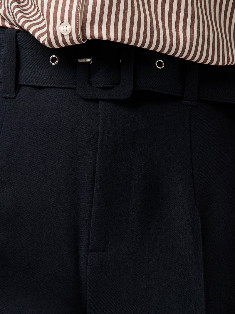 Pantalón tapered vaporoso con cinturón con hebilla Azul - Kiabi