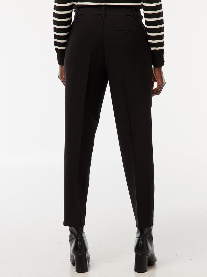 Pantalón tapered vaporoso con cinturón con hebilla negro - Kiabi