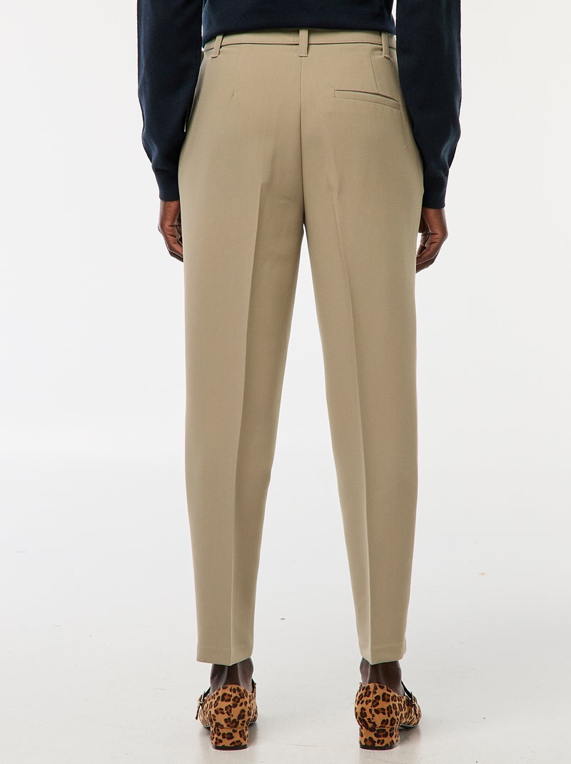 Pantalón tapered vaporoso con cinturón con hebilla Verde - Kiabi