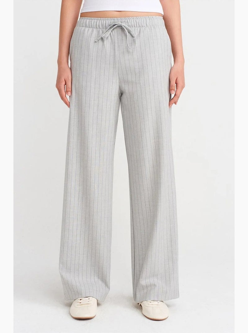 Pantalón tejido de rayas de pernera ancha dilvin Gris claro - Kiabi