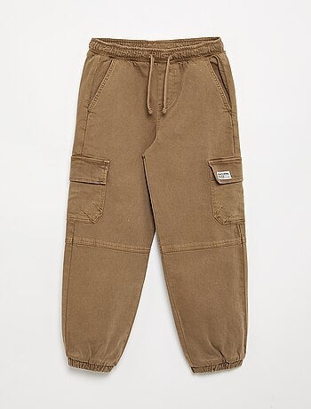 Pantalón tipo chándal