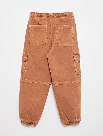 Pantalón tipo chándal