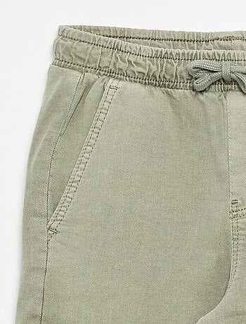 Pantalón tipo chándal
