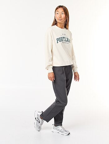 Pantalón tipo jogger liso