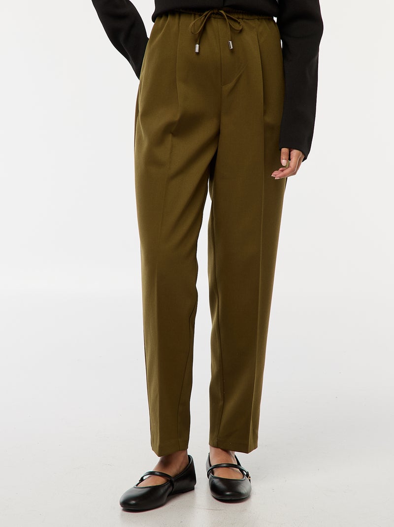 Pantalón tipo jogger liso Verde - Kiabi