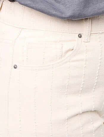 Pantalón twill con abrasiones verticales originales