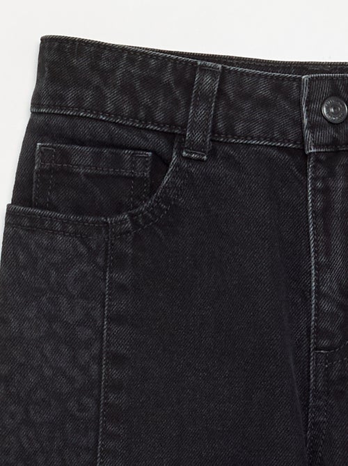 Pantalón vaquero con aplicaciones estampadas - Kiabi
