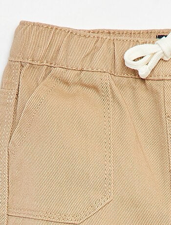 Pantalón vaquero con cintura elástica