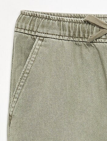 Pantalón vaquero con cintura elástica