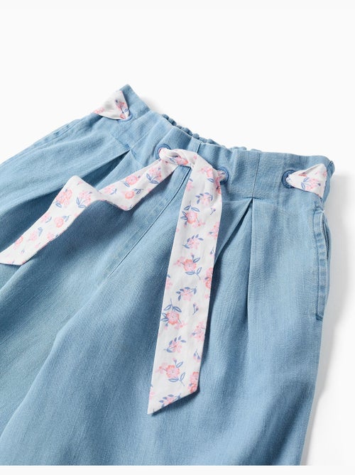Pantalón vaquero con cinturón floral y cintura paperbag - Kiabi