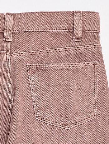 Pantalón vaquero con múltiples bolsillos