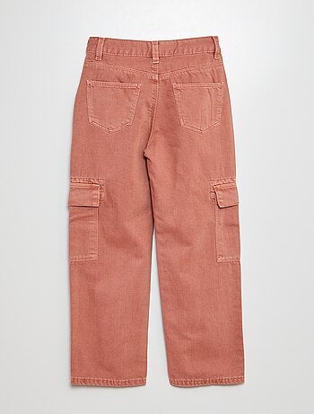 Pantalón vaquero con múltiples bolsillos