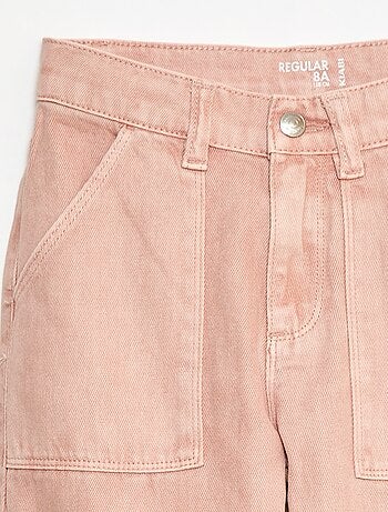 Pantalón vaquero con múltiples bolsillos