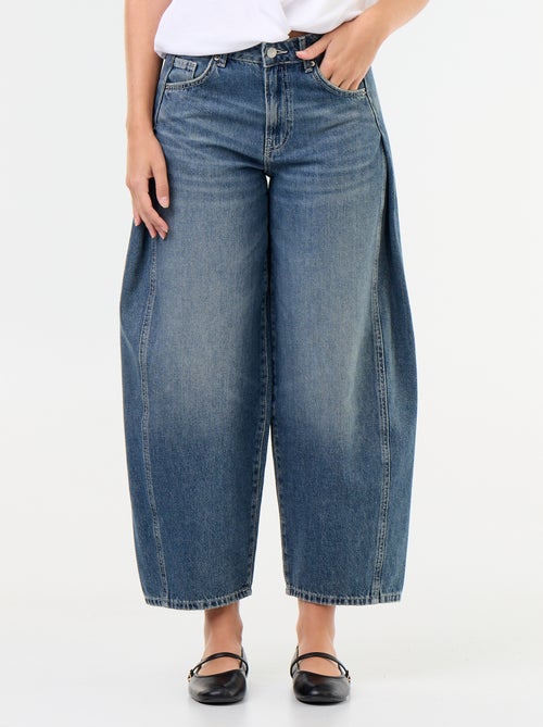 Pantalón Vaquero con pinzas fantasía - Kiabi