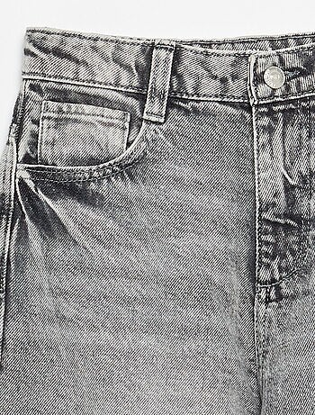 Pantalón vaquero corte baggy