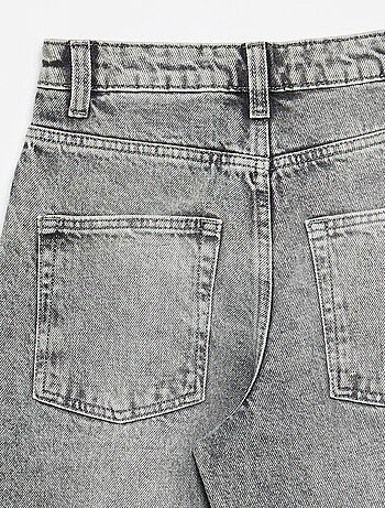 Pantalón vaquero corte baggy