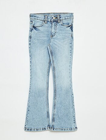 Pantalón vaquero corte flare - Corte + ajustado