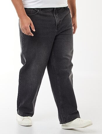 Pantalón vaquero corte relaxed fit