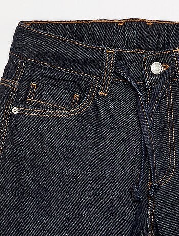 Pantalón vaquero de corte ancho