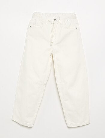 Pantalón vaquero de corte ancho
