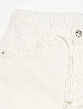 Pantalón vaquero de corte ancho
