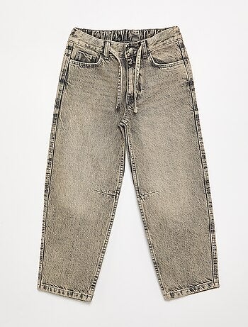 Pantalón vaquero de corte ancho