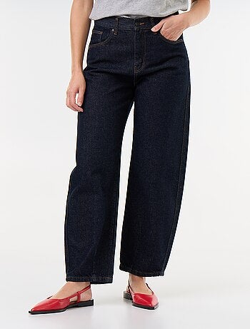 Pantalón vaquero de corte barrel ancho