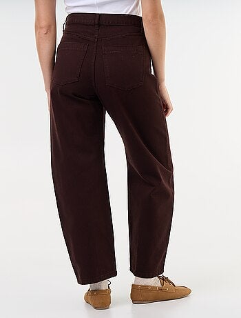 Pantalón vaquero de corte barrel ancho