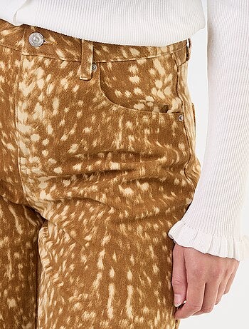 Pantalón vaquero de corte barrel con estampado
