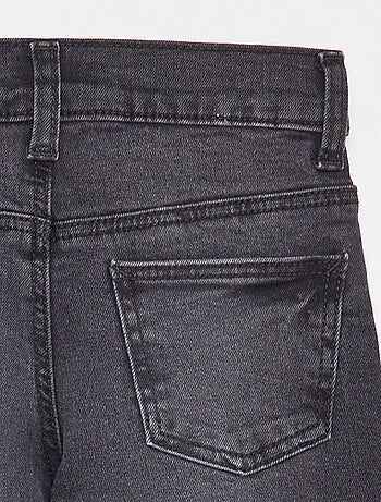 Pantalón vaquero de corte recto - Corte + ajustado