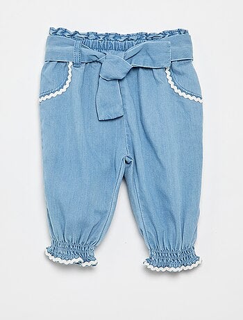 Pantalón vaquero ligero
