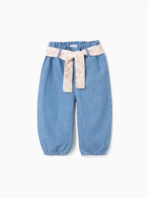 Pantalón vaquero paperbag con cinturón floral - Kiabi