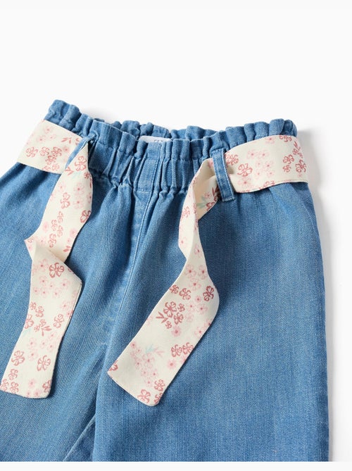 Pantalón vaquero paperbag con cinturón floral - Kiabi