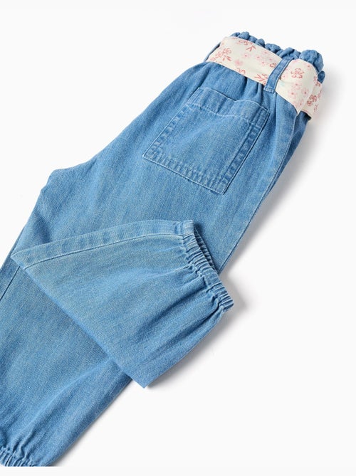 Pantalón vaquero paperbag con cinturón floral - Kiabi