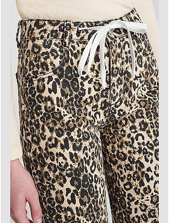 Pantalón vaquero recto ARASGI