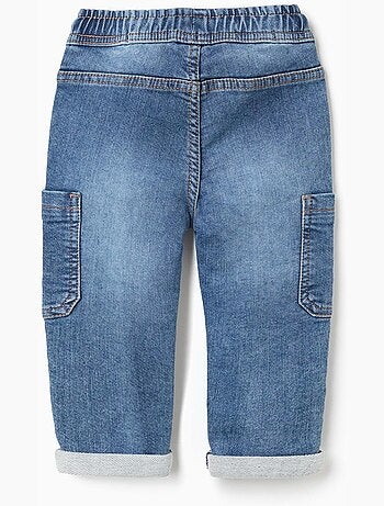 Pantalón vaquero recto con bolsillos cargo