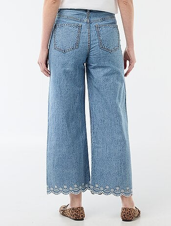 Pantalón wide leg con bolsillos de parche