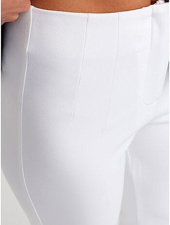 Pantalones acampanados de cintura alta
